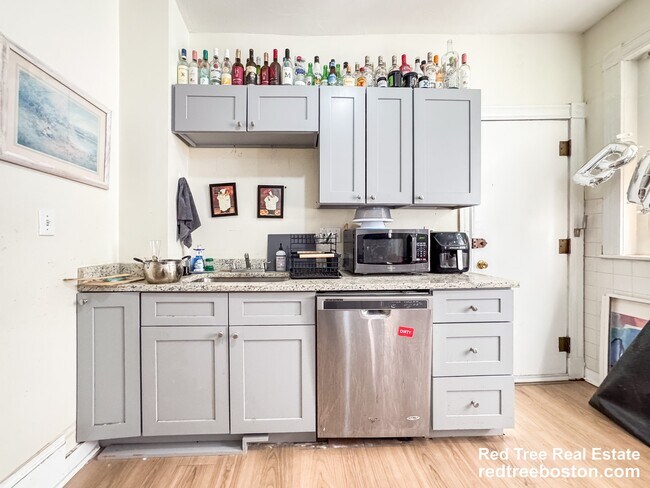 Photo - 12 Glenville Ave Unit 1