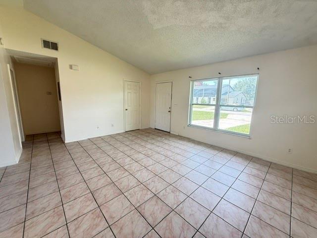 Photo - 787 Lucaya Dr