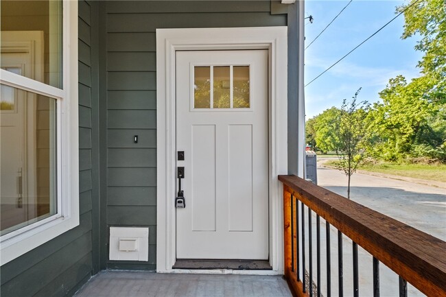 Photo - 588 S Willow Ave