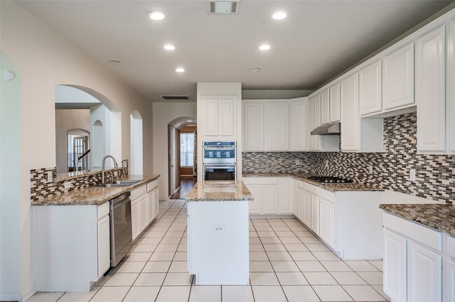 Photo - 3402 Caloway Ct