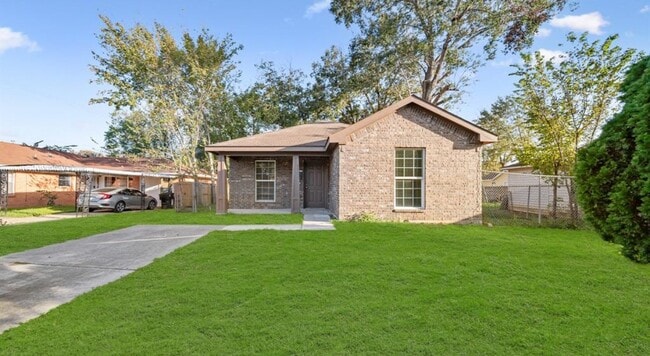 Photo - 3907 Faulkner St