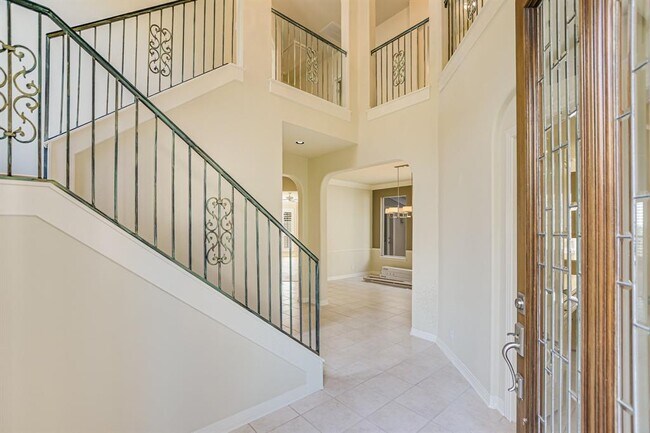 4545 Golf Vista Dr