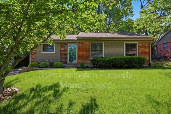Building Photo - 3352 Featherston Dr