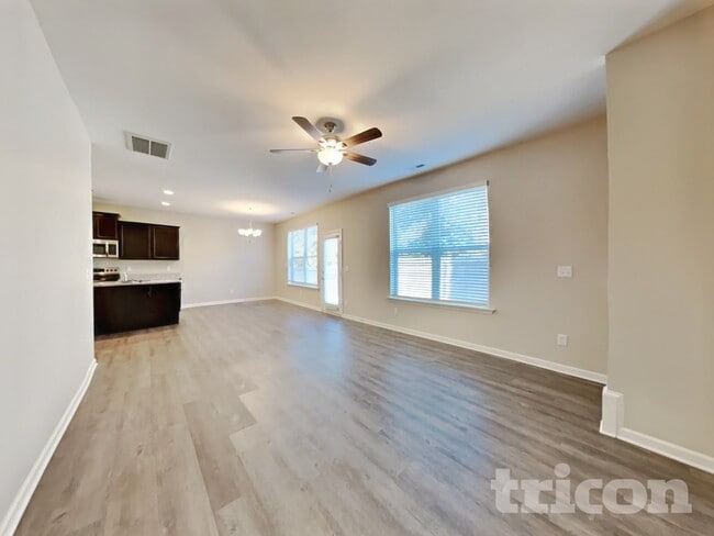 Photo - 104 Yadkin St