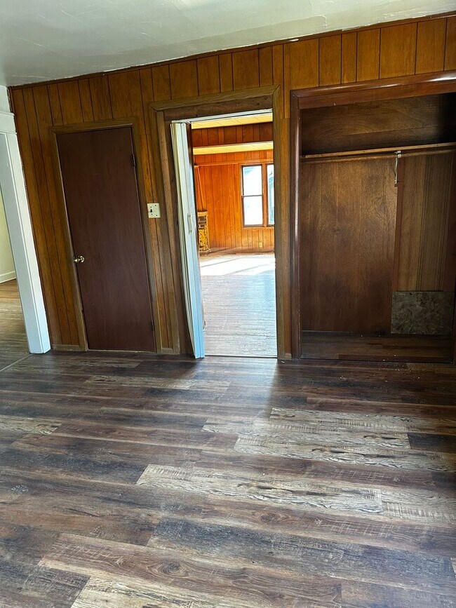 Photo - 1004 S Madison St