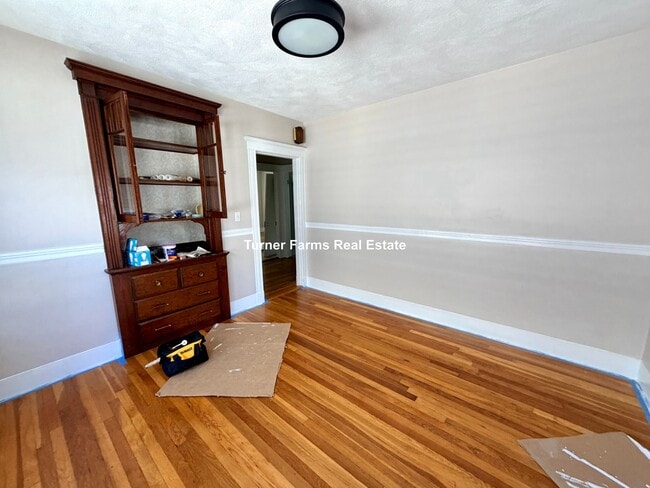 Photo - 158 W Adams St Unit 2
