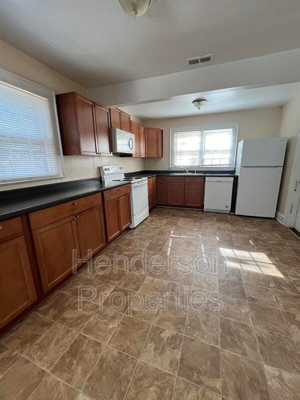 Photo - 135 Bradford Dr