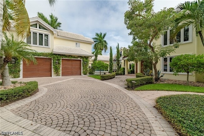 Building Photo - 883 Galleon Dr