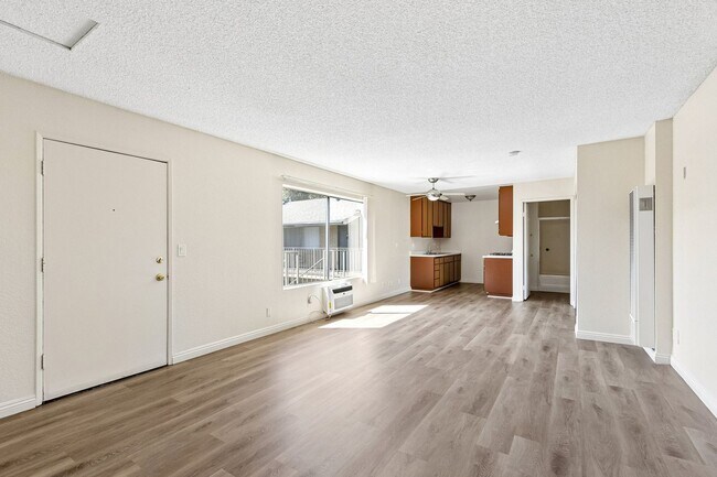 Photo - Laurel Canyon Apartments