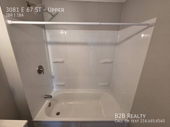 Photo - 3081 E 67th St Unit Upper