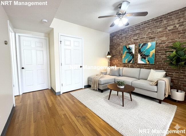 Photo - 838 Huntington Ave Unidad 1