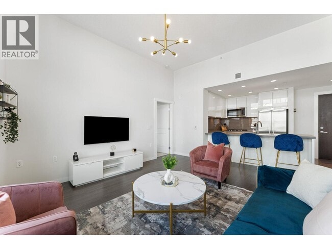 Photo - 277 W 1st St Unité 510