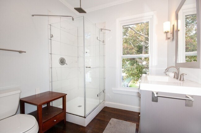 Photo - 30 Thornley St Unit 2