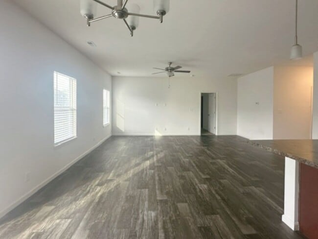 Photo - Modern 3B/2B home located in South Lafayet...