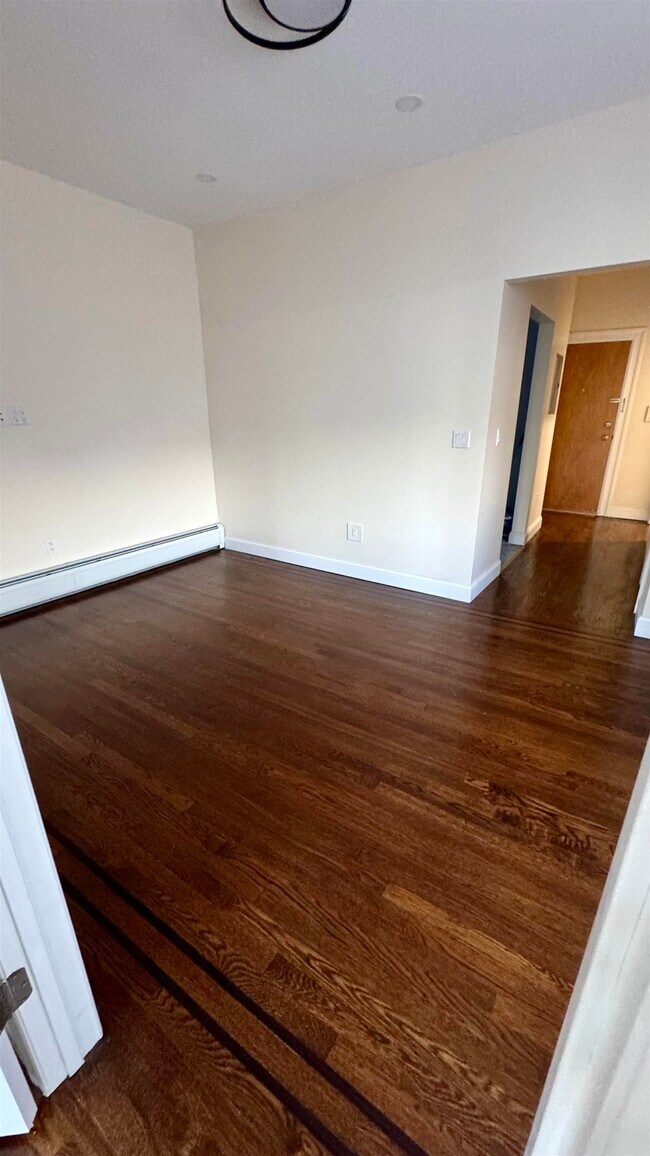 Photo - 76 Beacon Ave Unit 3B