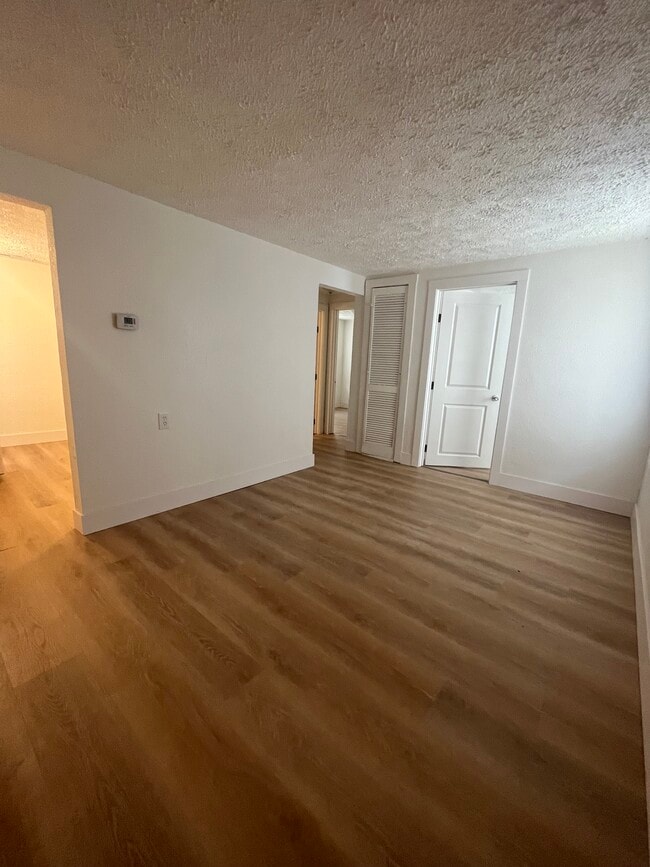 Photo - 634 W 14th Ave Unidad 4 Rental