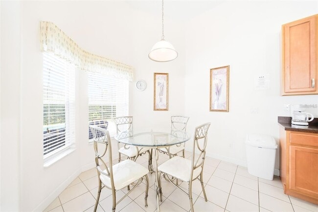 Photo - 723 Old Bridge Cir