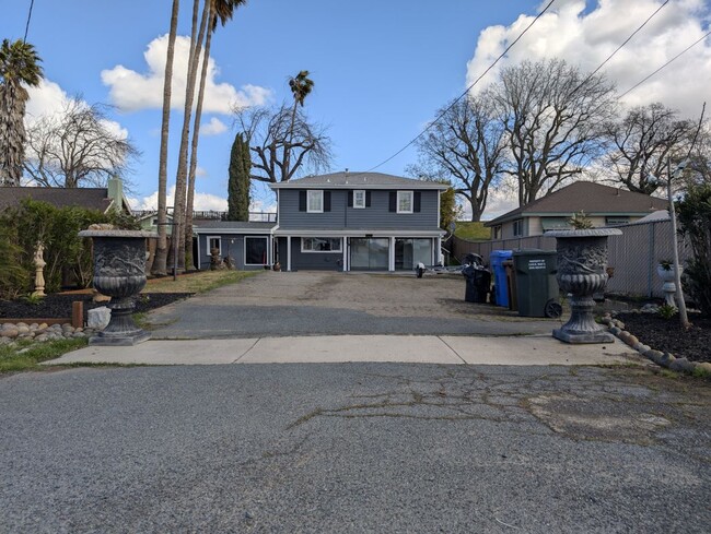 Building Photo - 5054 Sandmound Blvd Rental