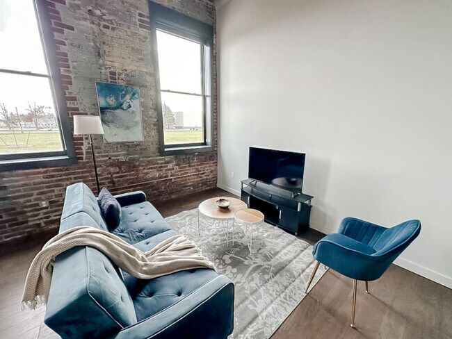 Photo - 403 W 4th St N Unit SI ID1534858P