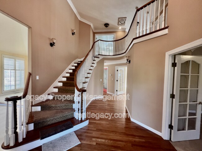 Photo - 2552 Cotswold Hill Dr