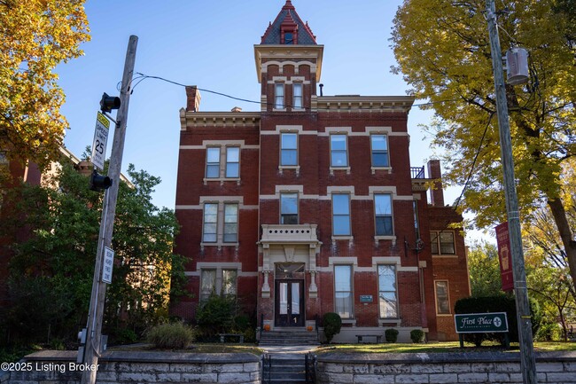 Building Photo - 1135 S 1st St Unit APT 7