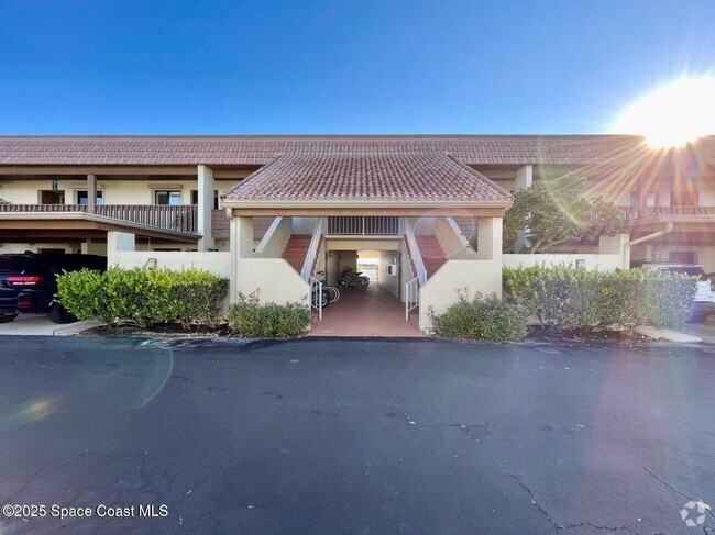 Building Photo - 1605 Minutemen Causeway Unit 213-U Rental