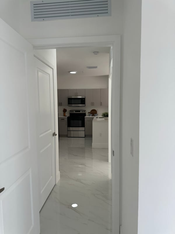 Photo - 1453 W 29th St