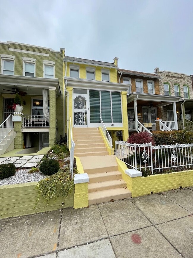 Photo - Charming 1928 Row Home for Rent with Modern Amenities — 2 Bedroom 2 Full Bath w/ 2 Half Baths, 2 ...