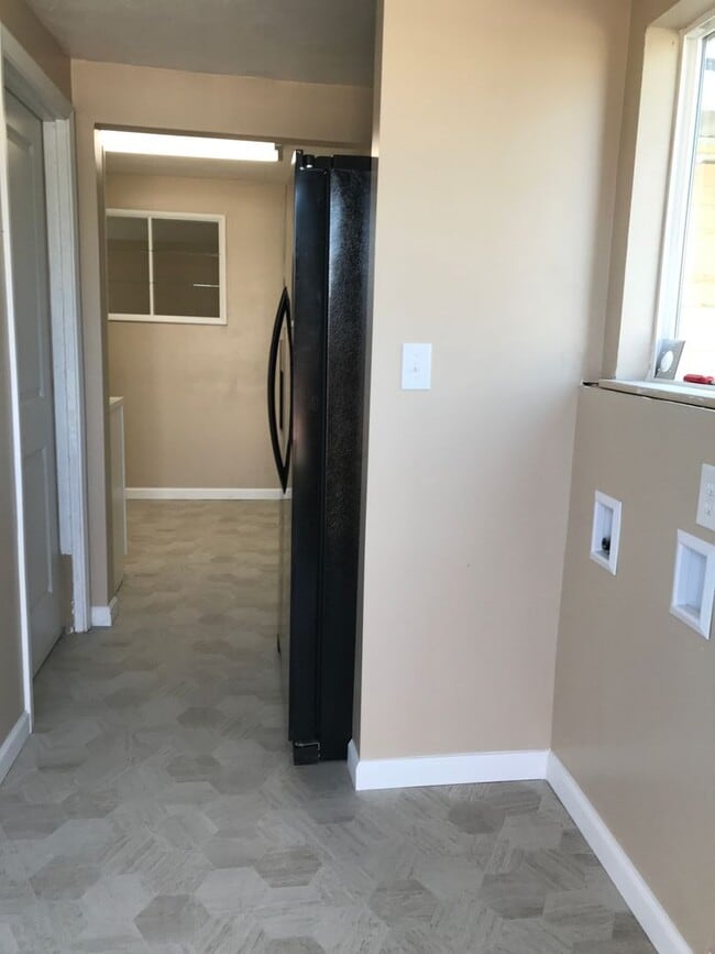 1018 W Oregon St