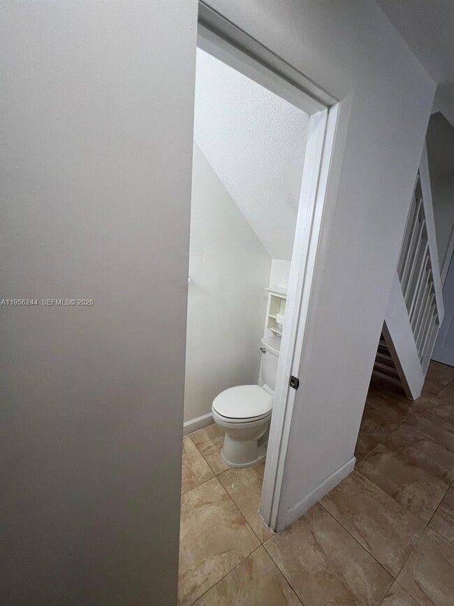 Photo - 1325 W 41st St Unit 1-B-7