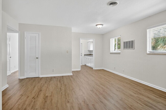 Photo - 3031 NE 7th Ave Apartamento Unidad B