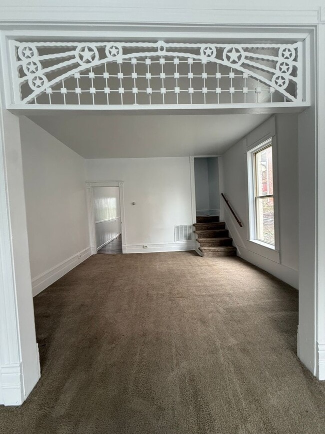 Photo - 227-229 S Washington Unit 227 S Washington