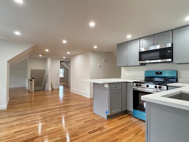 Photo - 39 Newbury Ave Unit 3