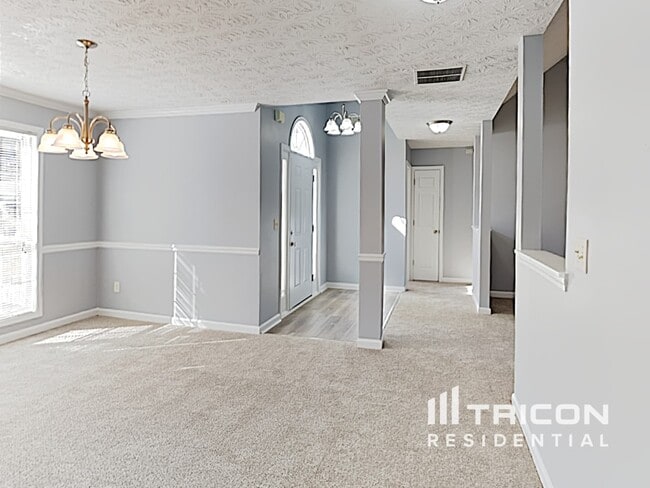 Photo - 615 Bridle Creek Dr