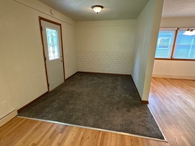 Photo - 3725 Sussex Ln