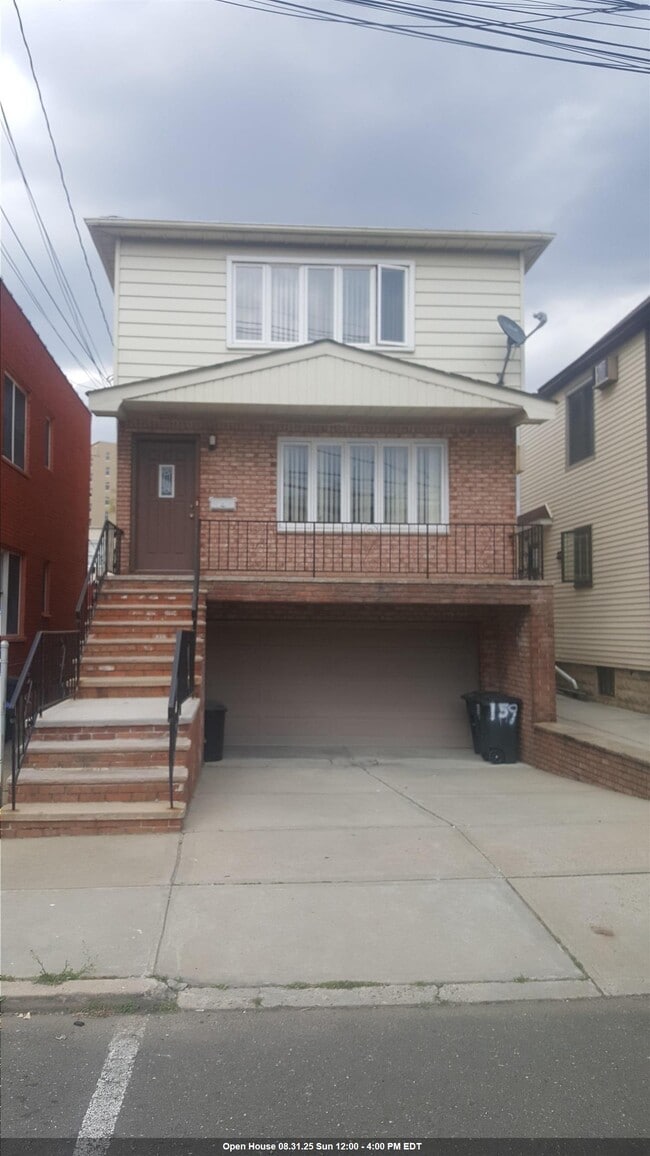 Building Photo - 159 W 21st St Rental