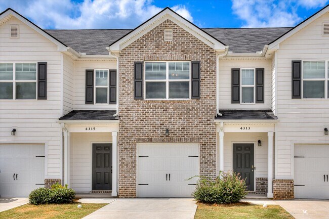 Photo - 4315 Newland St