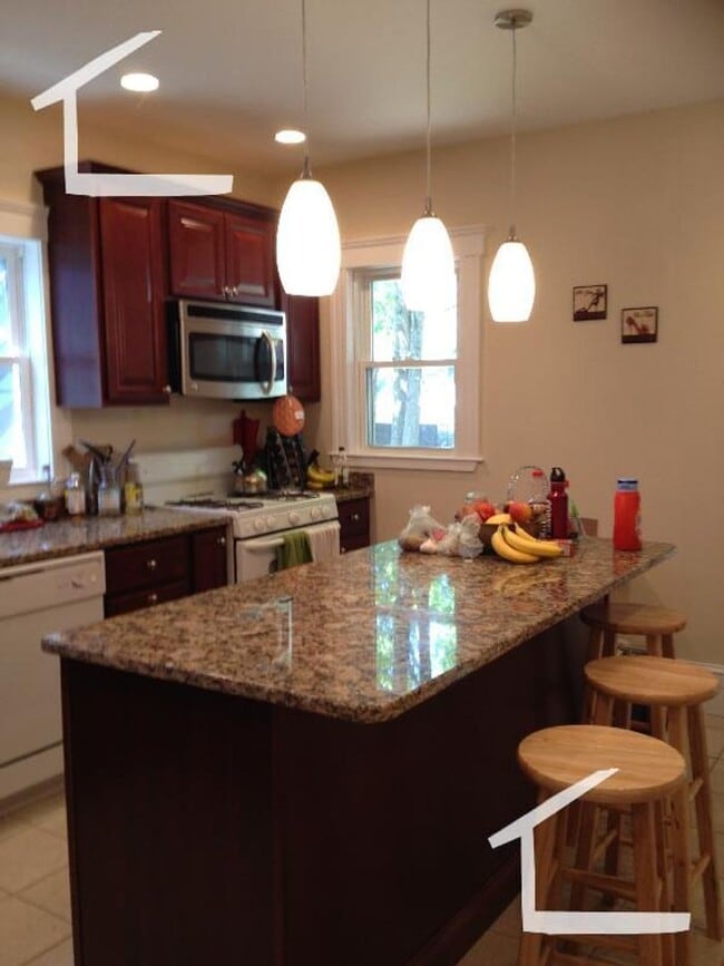 Building Photo - Amazing 3 bed in Brighton....