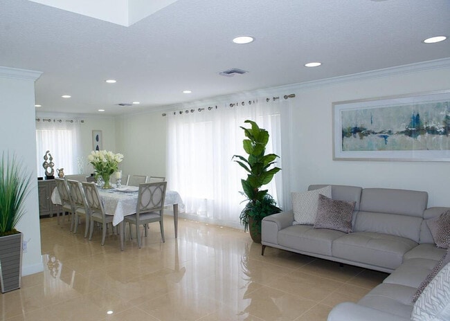 Photo - 6125 NW 40th St