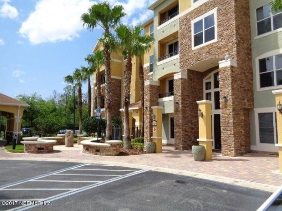 Photo - 8539 Gate Pky W Unit 9303