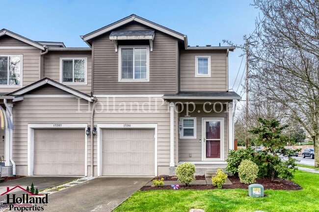 Building Photo - Beautiful Townhome with Attached Garage in Desirable Community!