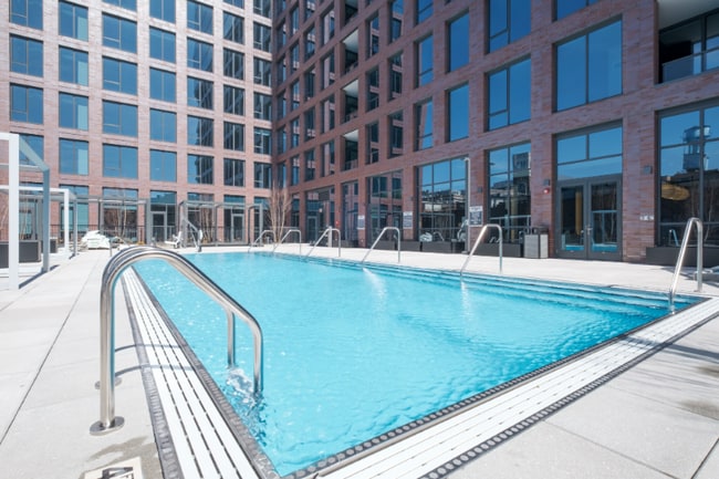 Photo - 34 N Sangamon St