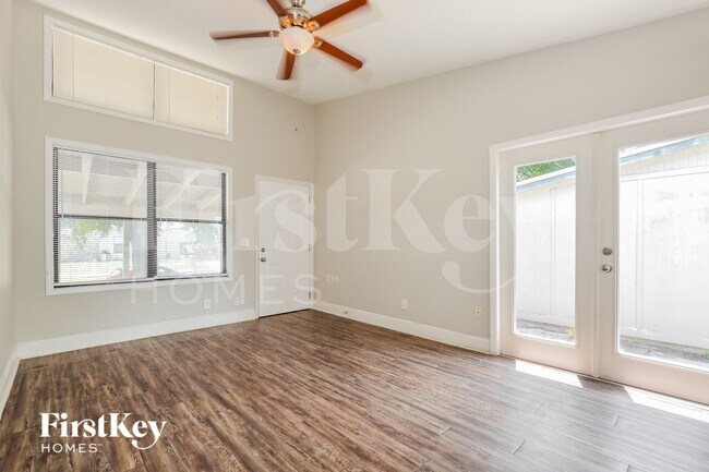 Photo - 531 Martin Pl Blvd
