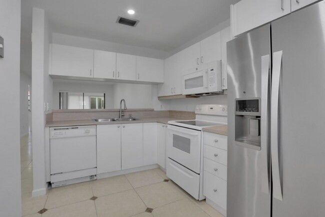 Photo - 315 NW 36th Ave