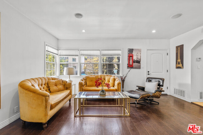 Building Photo - 3318 Barham Blvd Rental