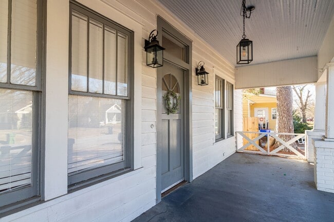 Photo - Lakebottom Bungalow