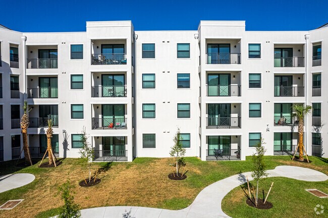 Photo - Cape West 91 Villa Apartments