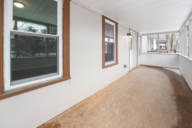 Photo - 1437 Burnet Ave