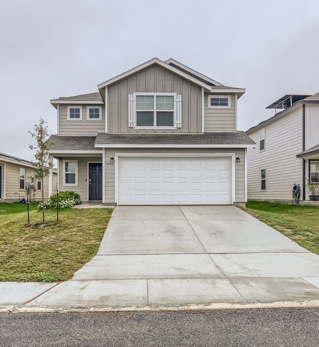 4 bedroom- 8 miles from Randolph Air Force... - 4 bedroom- 8 miles from Randolph Air Force... Casa
