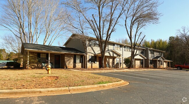 Photo - Old Hickory Apartments